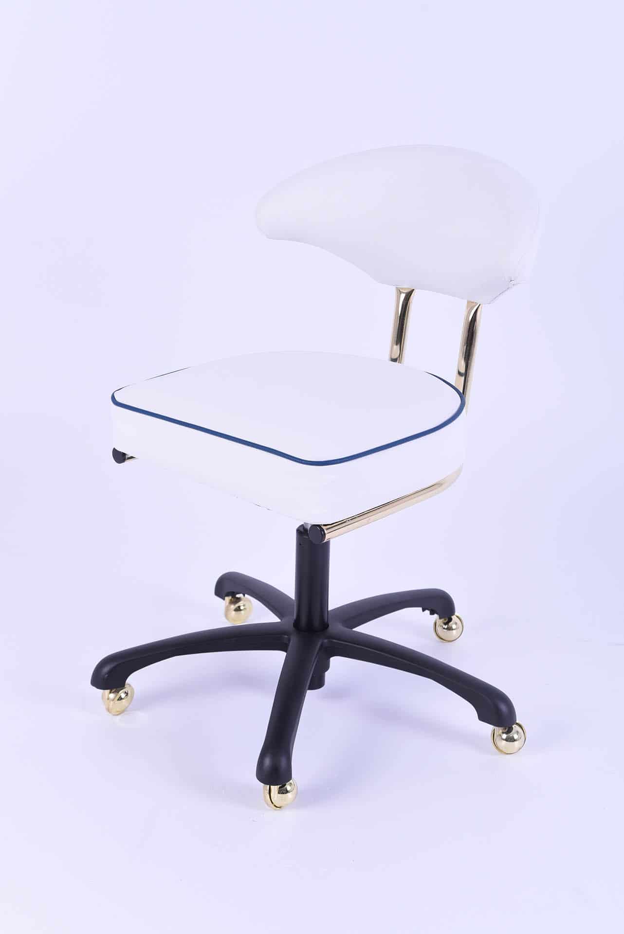 cambridge-poker-chair