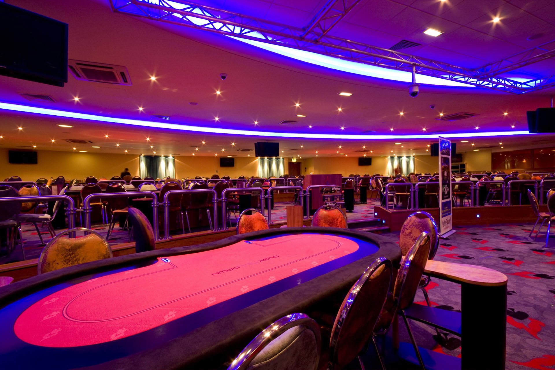 Dusk Till Dawn Poker 08