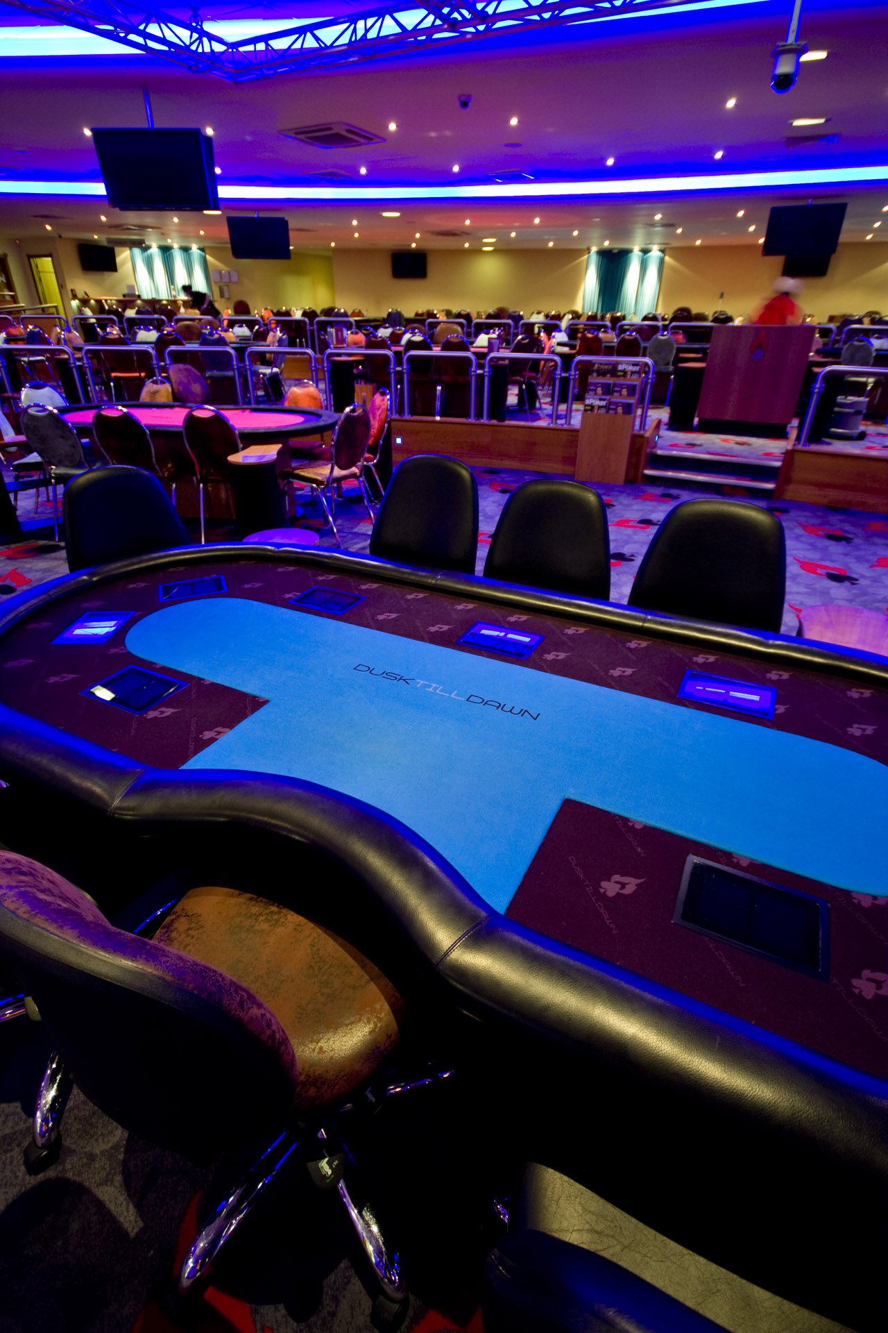 Dusk Till Dawn Poker 16