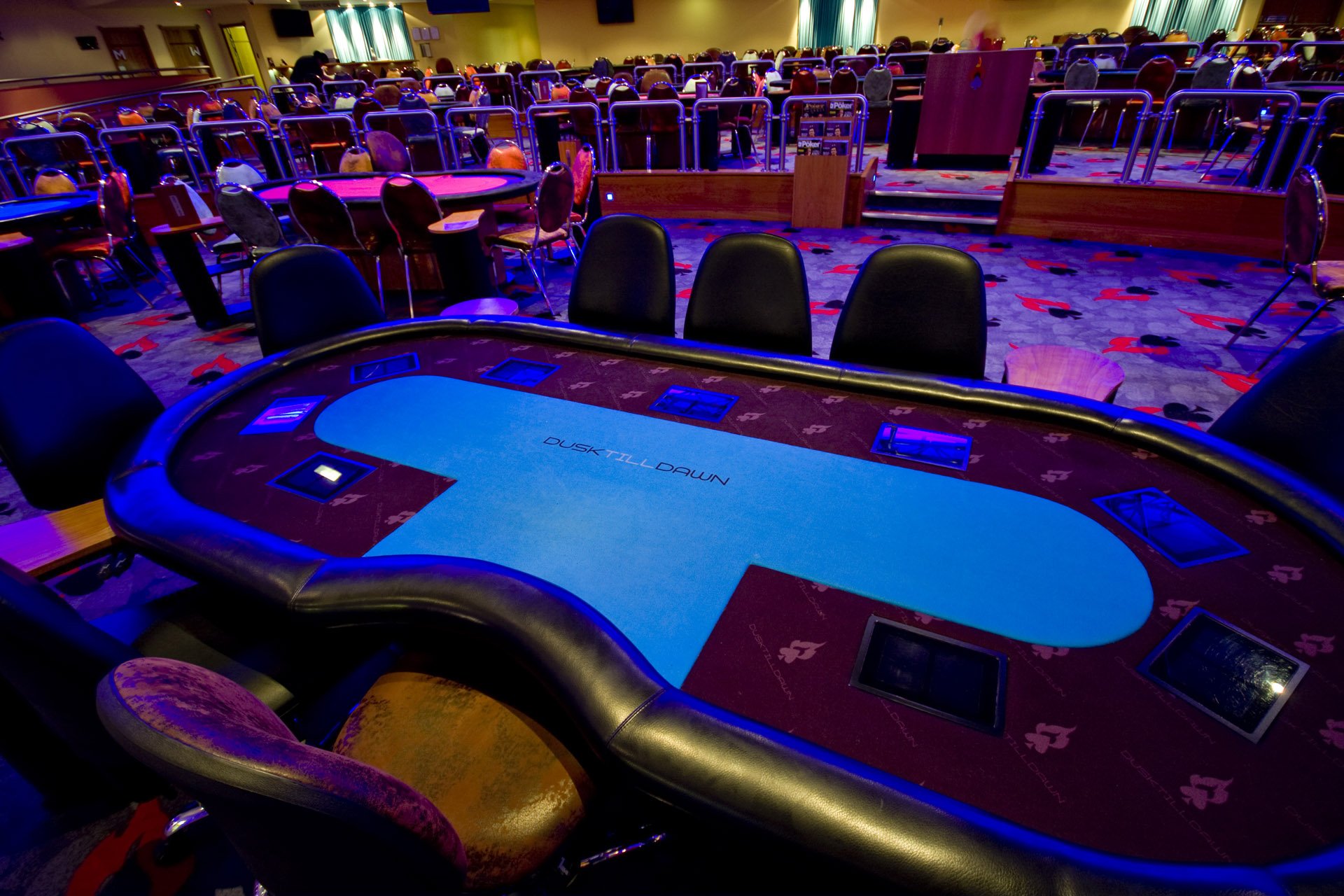 Dusk Till Dawn Poker 17