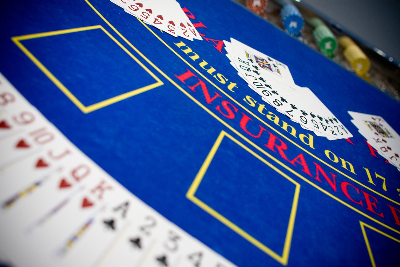 100% Plastic Playing Cards 03