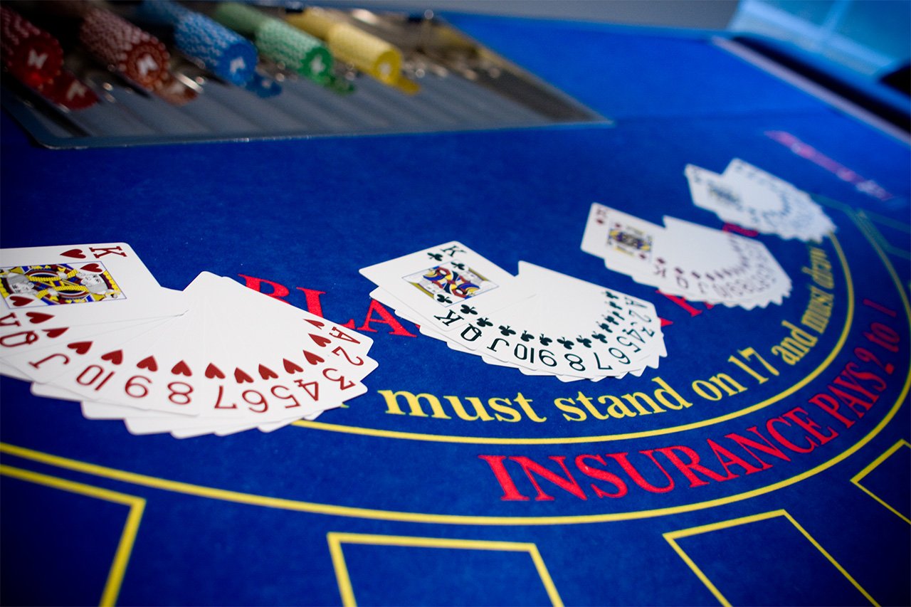 100% Plastic Playing Cards 04