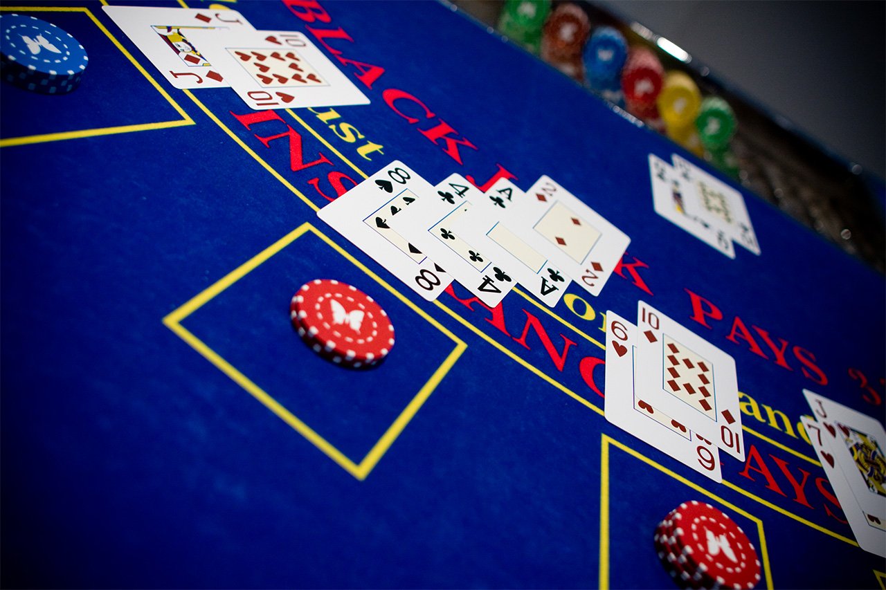 100% Plastic Playing Cards 06