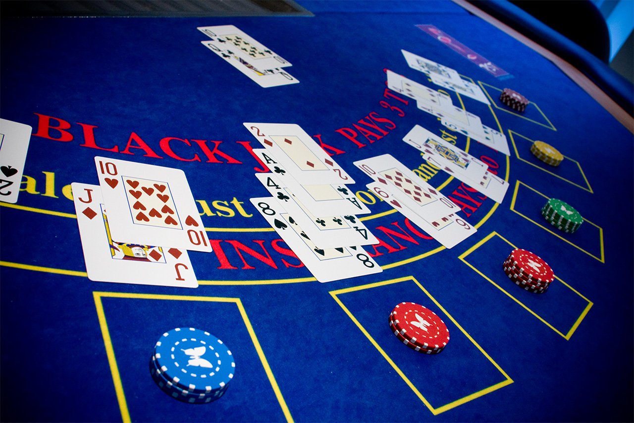 100% Plastic Playing Cards 11